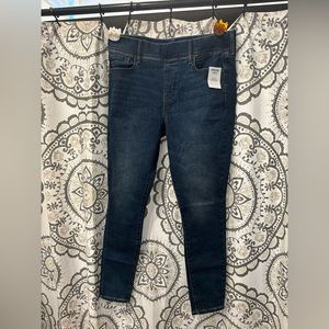 Levi’s Denizen Super Skinny Jeans